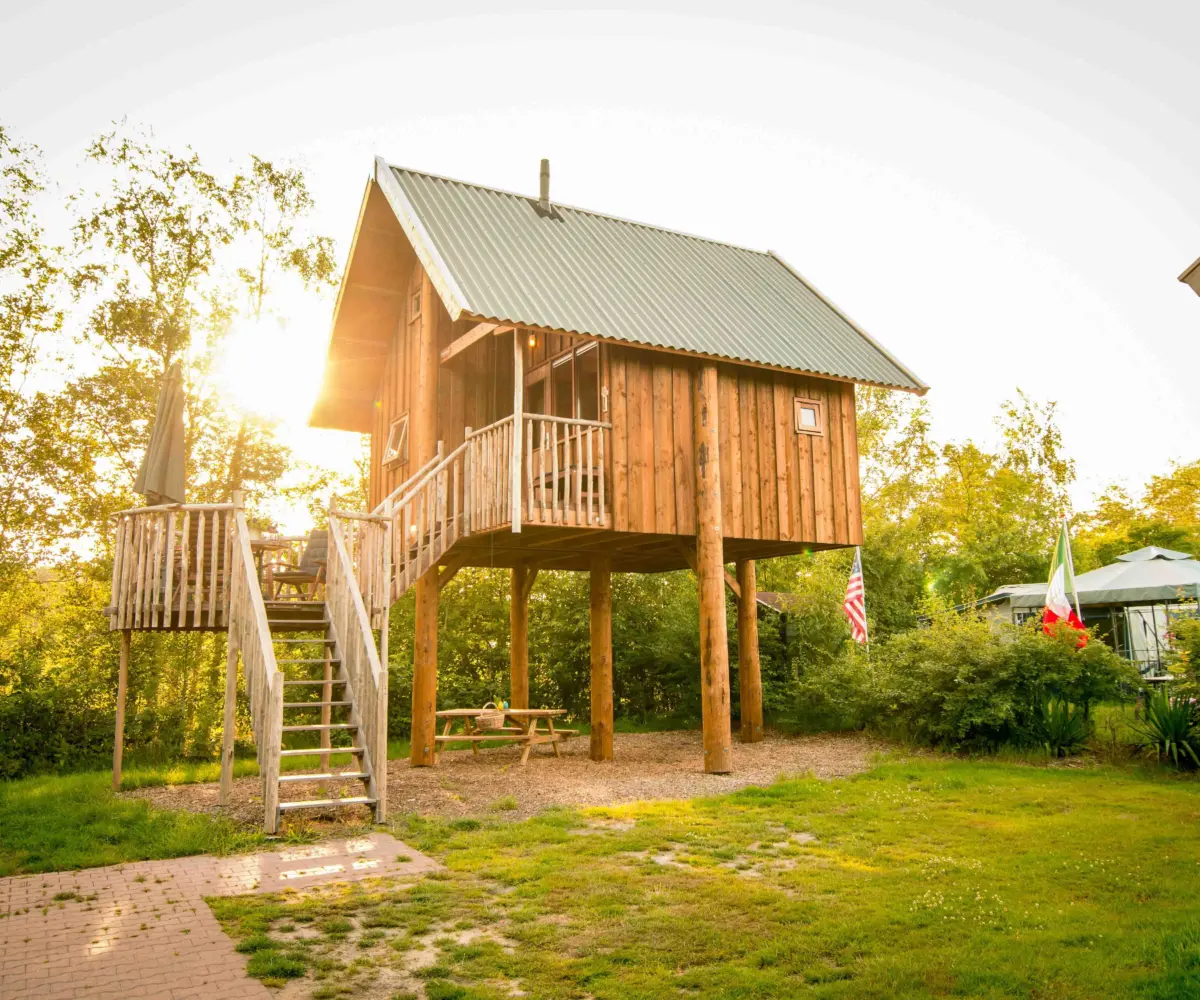 Boomhut lowres